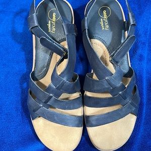 Easyspirit Antigravity Size 9 Sandal Navy